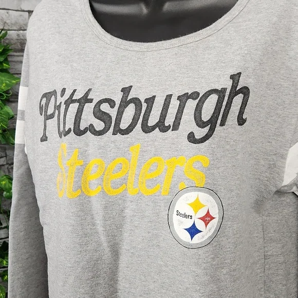 Junk Food Steelers Sweatshirt - Picture 3 of 7